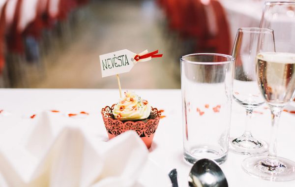 foodiesfeed.com_Wedding_15.jpg